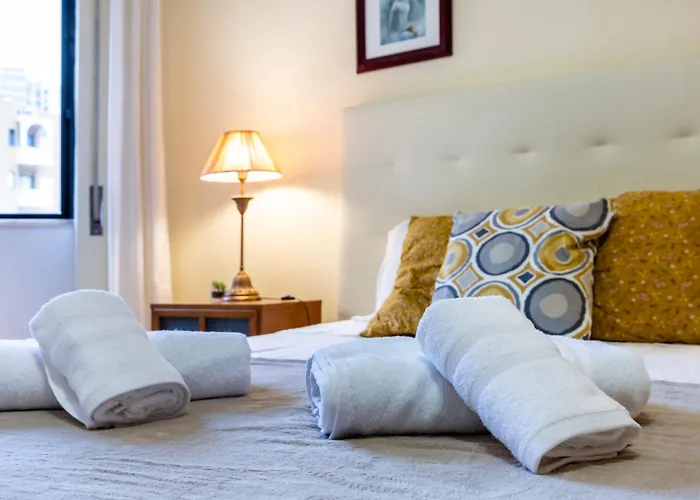 T2 Patio Da Rocha - 500m Da *