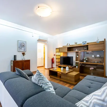 T2 Patio Da Rocha - 500m Da * Portimão