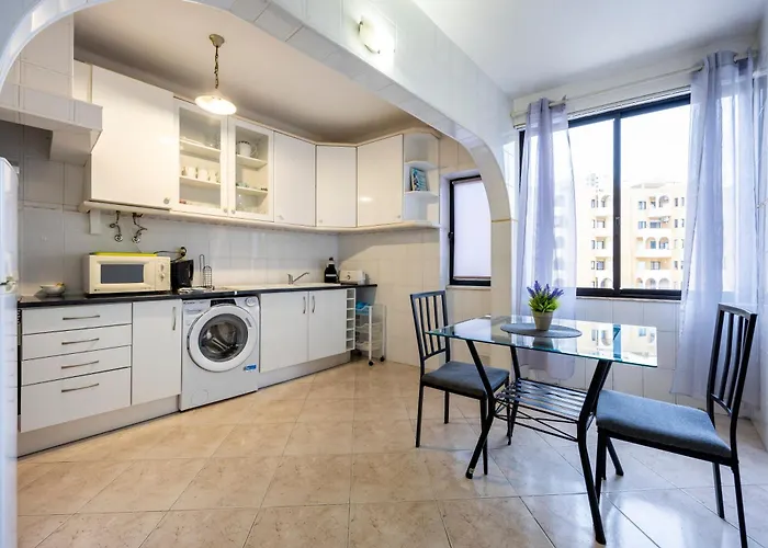 T2 Patio Da Rocha - 500m Da * Portimão