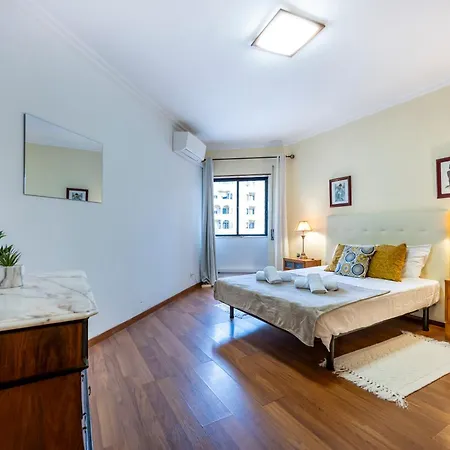 Appartement T2 Patio Da Rocha - 500m Da *